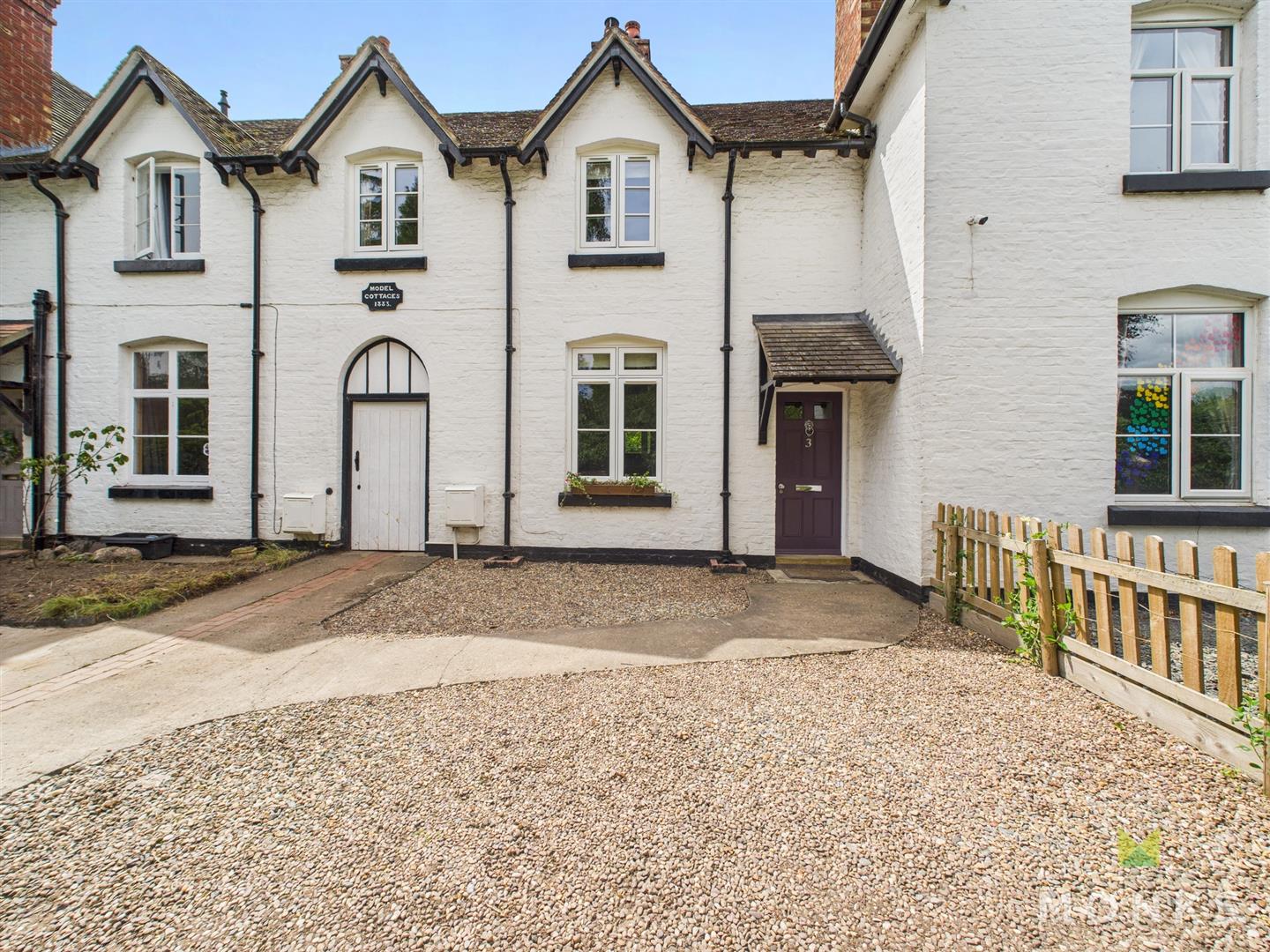 3 Model Cottages, Shrewsbury, SY4 4BW SSTC 3 Model Cottages, Shrewsbury, SY4 4BW SSTC